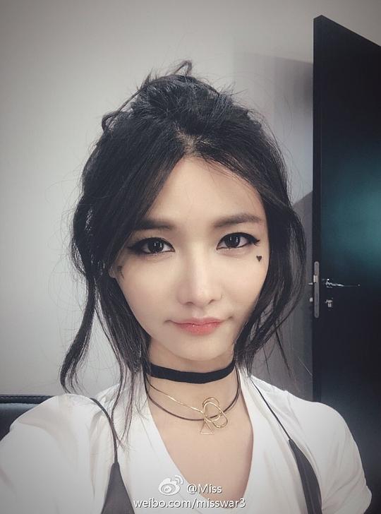 韩懿莹 Yiying Han