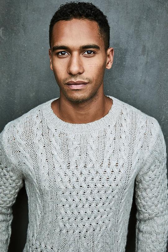 艾略特·奈特 Elliot Knight