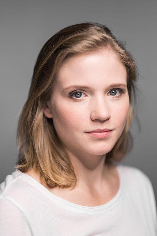伊莱扎·莱辛姆波 Eliza Rycembel