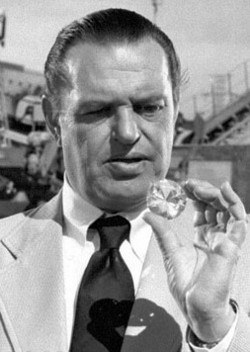 塞耶·戴维 Thayer David