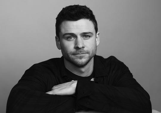 托米·巴斯托 Tommy Bastow