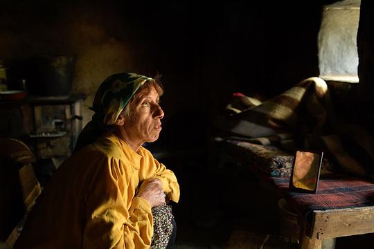 纳齐夫·穆拉托娃 Nazife Muratova