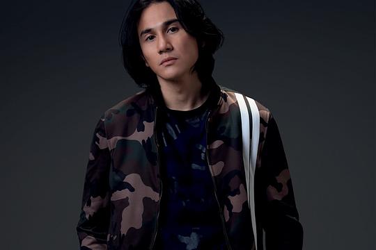 Vino G. Bastian Vino G. Bastian