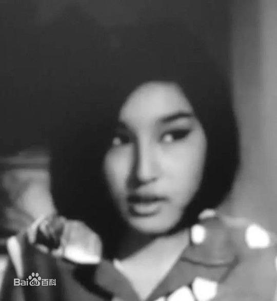 邓美美 Mei-Mei Tang