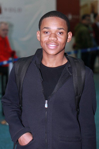 拉勒米·道克·肖 Larramie Doc Shaw