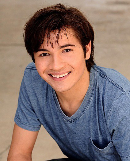 泰勒·格雷 Taylor Gray