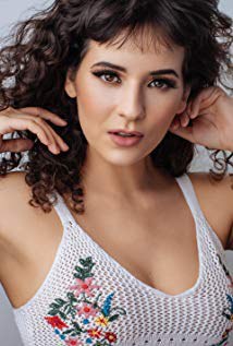 爱丽儿·阿什 Ariel Ash