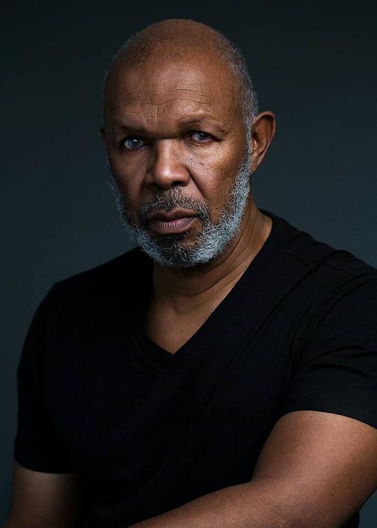 埃勒斯特·莱瑟姆 Elester Latham