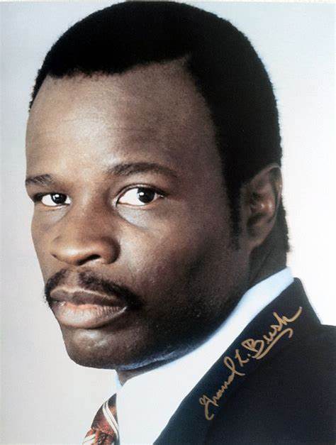 格兰德·L·布什 Grand L. Bush