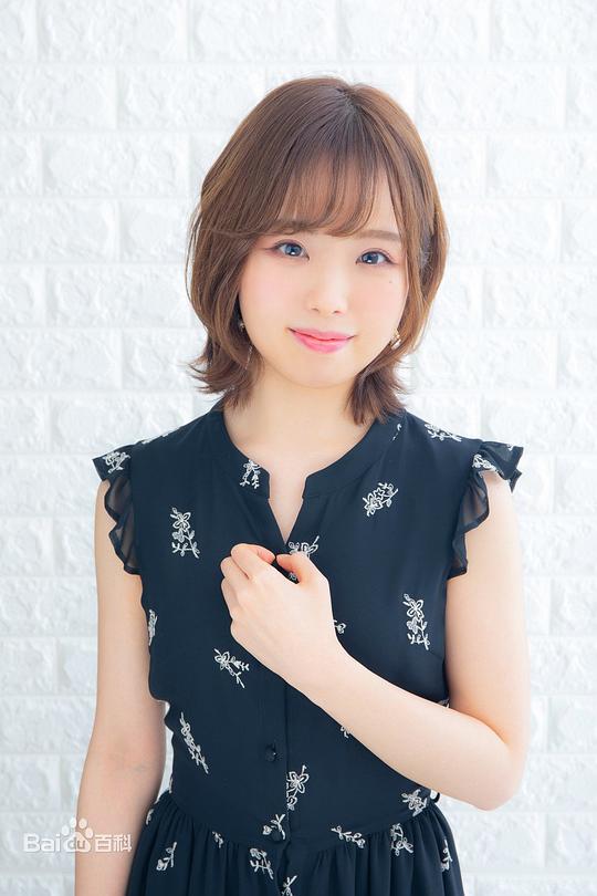 依田菜津 Yorita Natsu