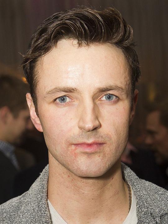 凯文·梅因斯 Kevin Mains