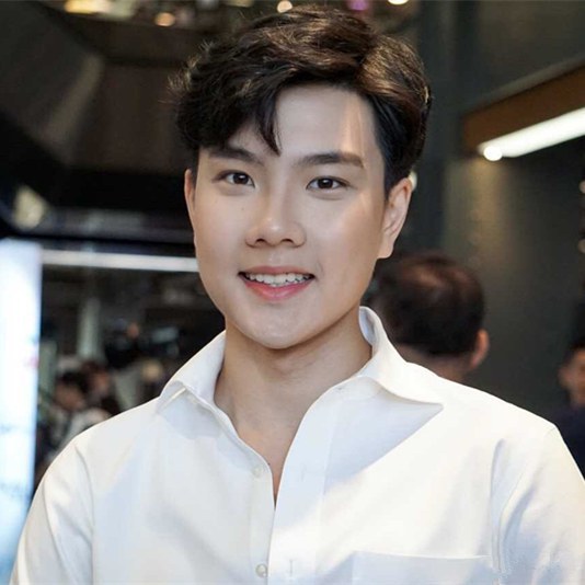 克里斯·颂山潘特 Kris Songsamphant