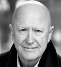 尼尔·巴格 Niall Buggy