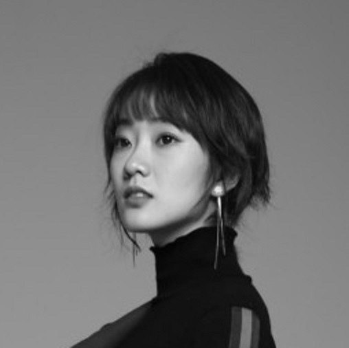 杨琪芳 Qifang Yang