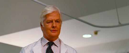 T·R·鲍温 T.R. Bowen