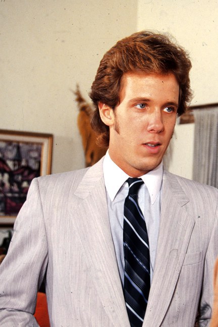 汤姆·拜伦 Tom Byron