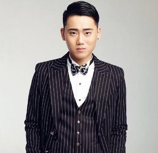 张悦驰 Yuechi Zhang