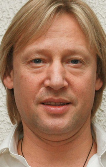 德米特里·哈拉季扬 Dmitri Kharatyan