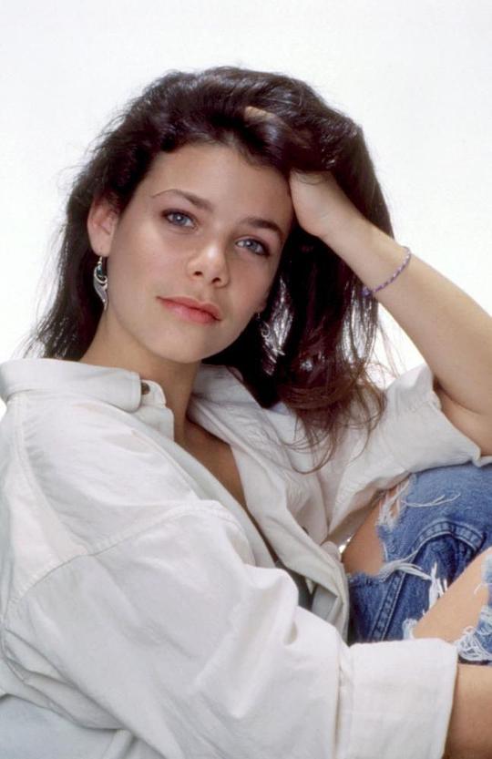 梅雷迪斯·萨拉格尔 Meredith Salenger