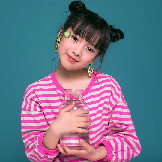 仉上明珠 Shangmingzhu Zhang