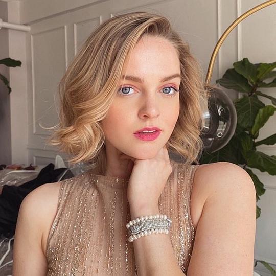 哈利娅·琼斯 Hallea Jones