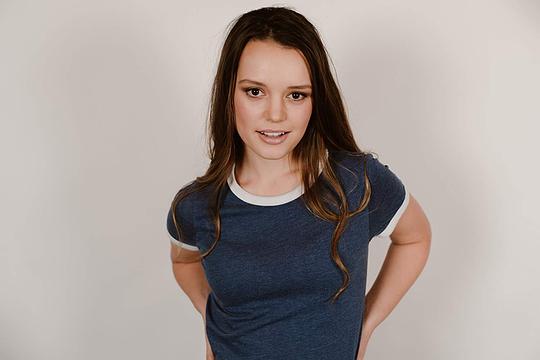 杰西卡·萨顿 Jessica Sutton