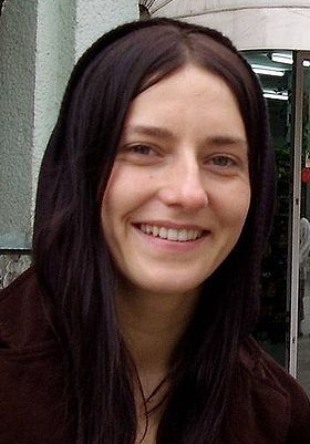 卡米拉·巴尔 Kamilla Baar
