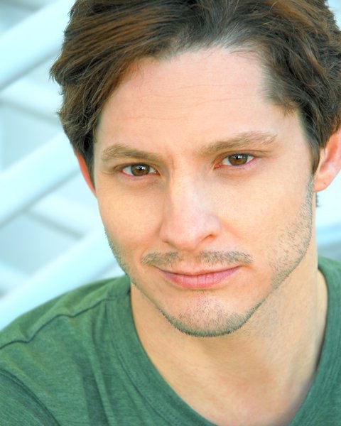 史蒂芬·布罗迪 Stephen Brodie