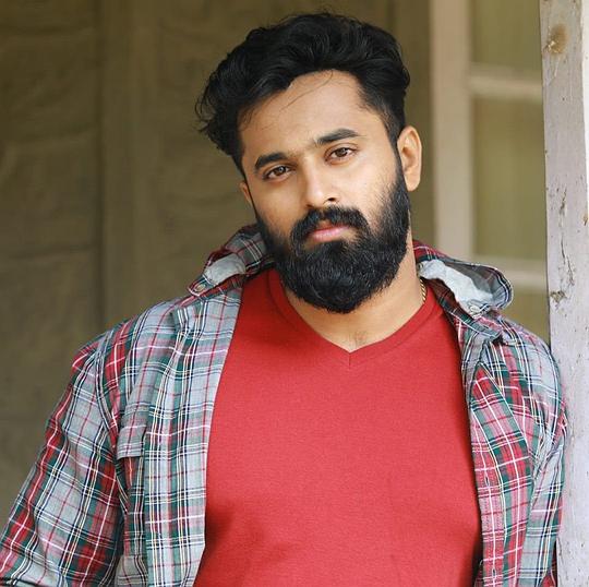 乌尼·穆坤丹 Unni Mukundan