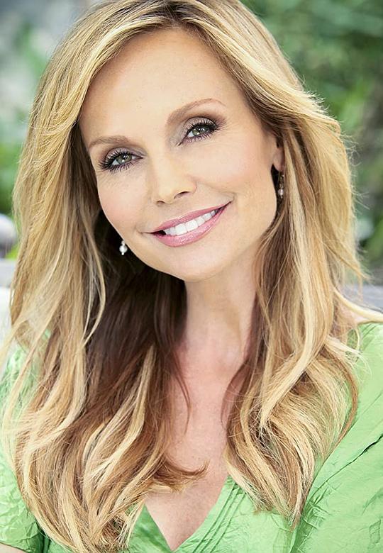 桑德拉 迪 罗宾逊 Sandra Robinson