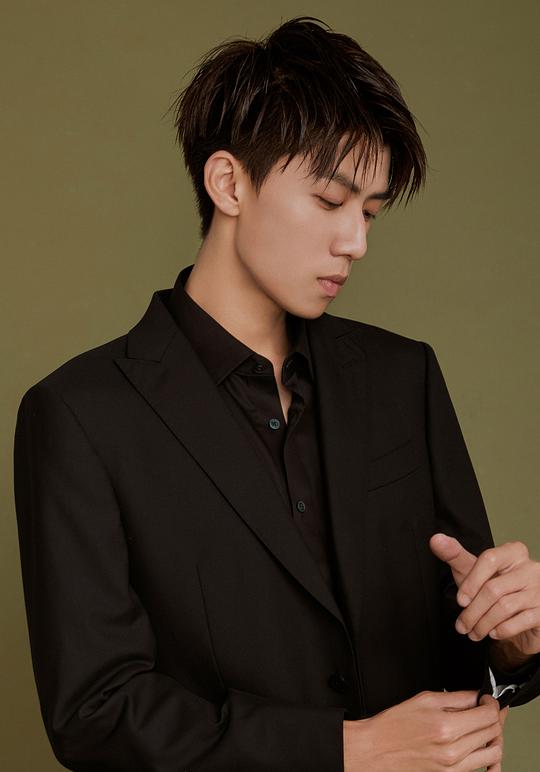 任宥纶 Youlun Ren