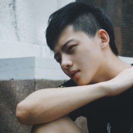 李亚泽 Yaze Li