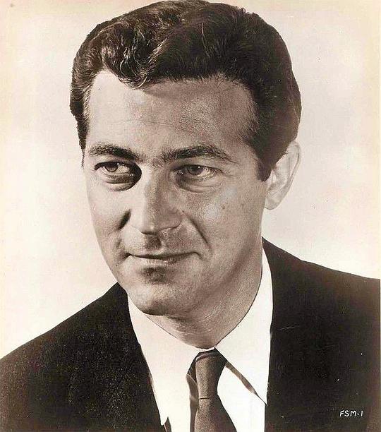 詹姆斯·凯伦 James Karen