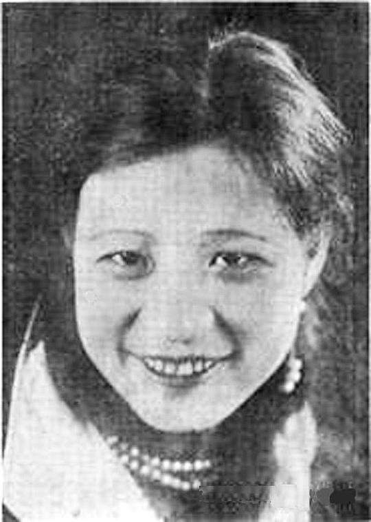 周丽丽 Lili Zhou