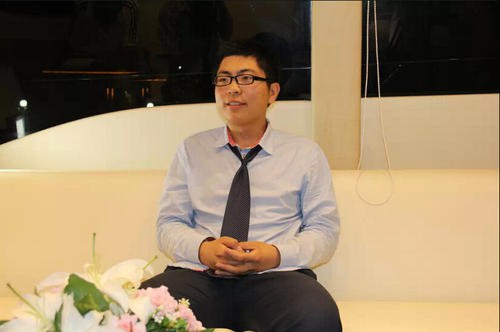 房映华 Yinghua Fang