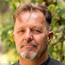 休吉·里弗 Huggy Leaver