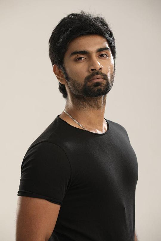 阿达瓦·穆拉里 Atharvaa Murali
