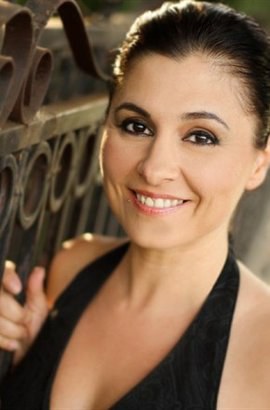 马达莱娜·伊斯基亚勒 Maddalena Ischiale