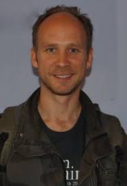 弗拉基米尔·乔恩·库波特 Vladimir Jon Cubrt