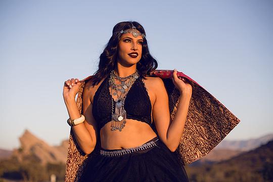 芮查·莫佳妮 Richa Moorjani