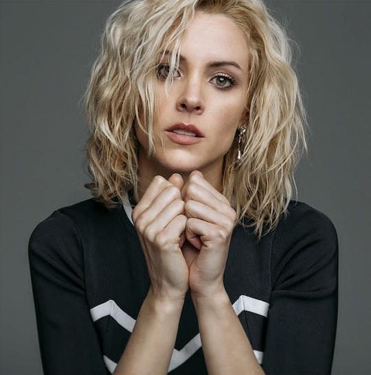 玛吉.斯班多斯 Maggie Civantos