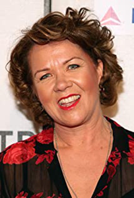 萨拉·伍兹 Sarah Woods