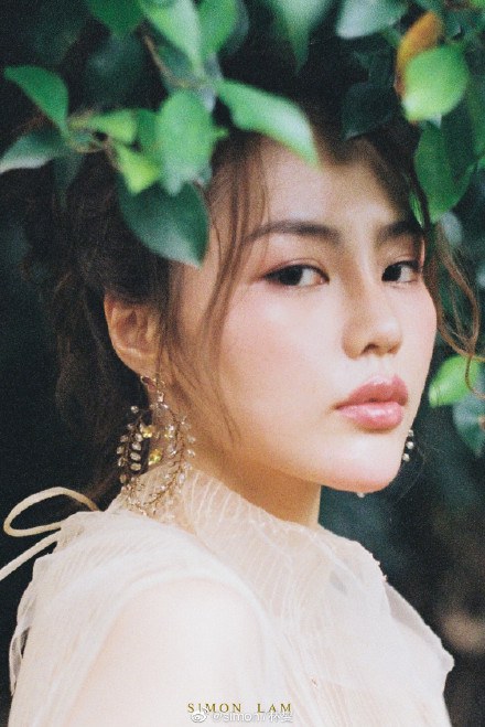 易上歆 Shangxin Yi