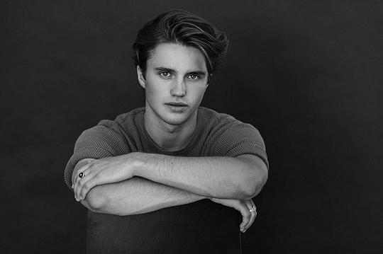 乔治·西尔 George Sear