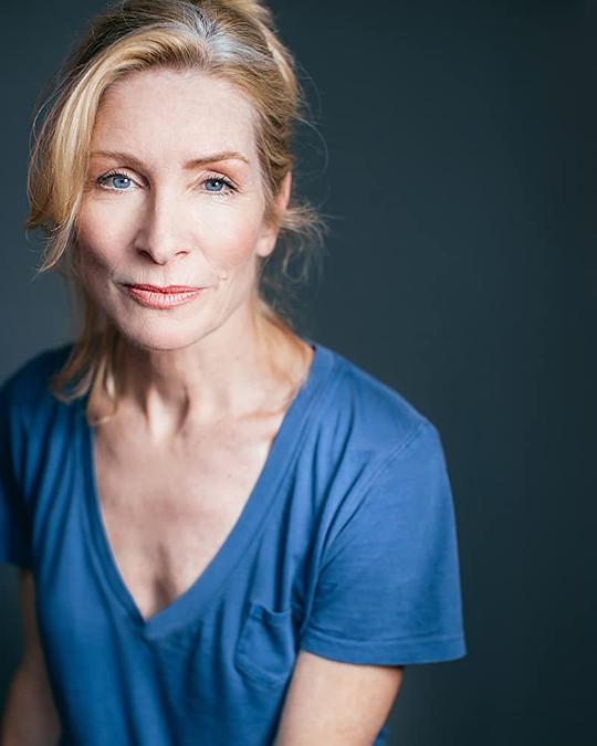 安娜·凯瑟琳·霍尔布鲁克 Anna Kathryn Holbrook