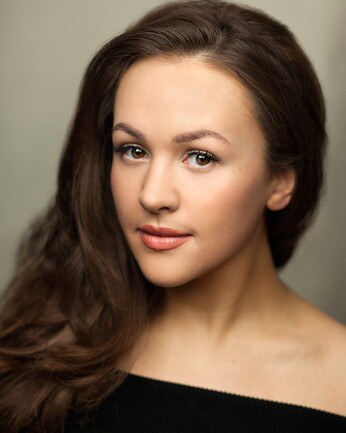 埃莉萨·巴特沃思 Eliza Butterworth