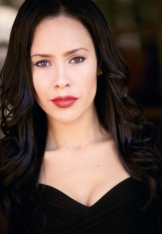 卡门 格洛莉亚 佩雷兹 Carmen Perez