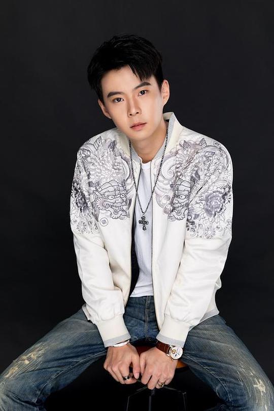 宋春泽 Chunze Song