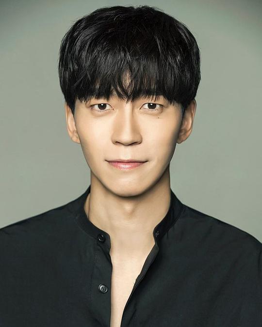 申成禄 Sung-rok Shin