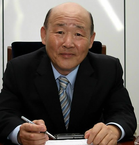 朴容植 Yong-sik Park